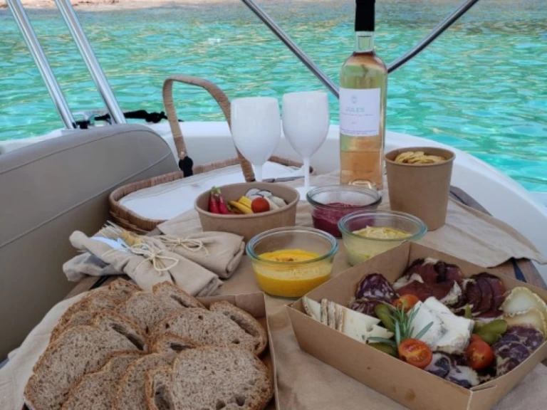 Wynajem łodzi Porto-Vecchio tanio Leisure 28