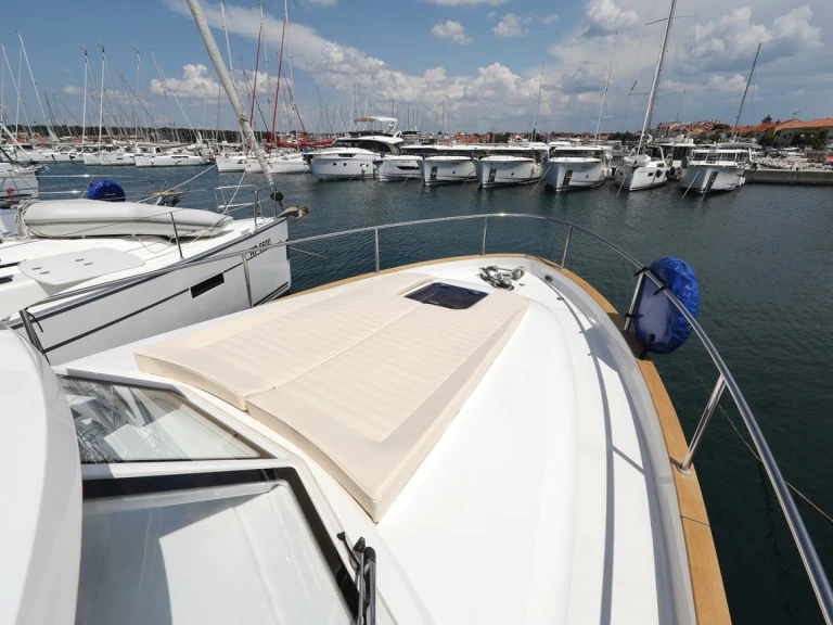Wynajem Luksusowy jacht w Biograd na Moru - Greenline Yachts Greenline 33