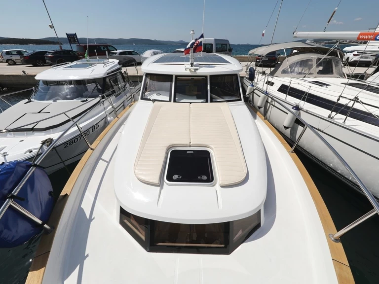 Wynajem łodzi Greenline Yachts Greenline 33 w Biograd na Moru na SamBoat 