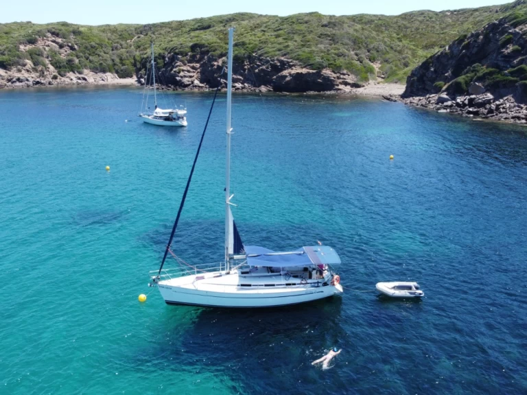 Wynajem Żaglowiec Bavaria z patentem 