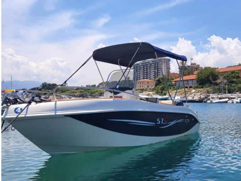 Wynajmij Trimarchi 57 S w Palermo