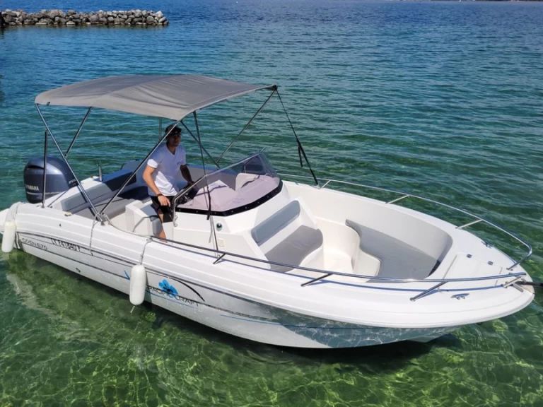 Wynajem Motorówka w Antibes - Pacific Craft Pacific Craft 670 Open Trendy