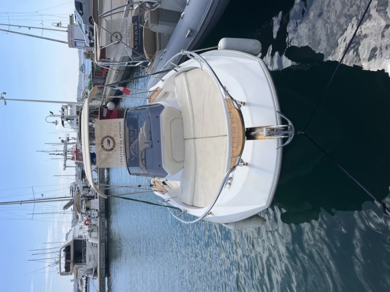 Wynajmij Motorówka z lub bez skippera Sessa Marine w Fréjus