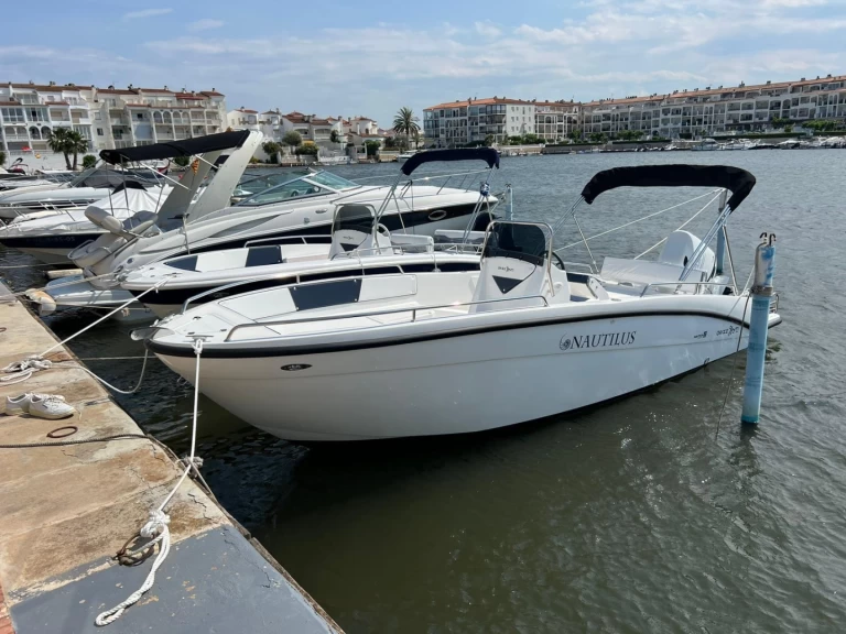 Motorówka do wynajmu w Empuriabrava w najlepszej cenie