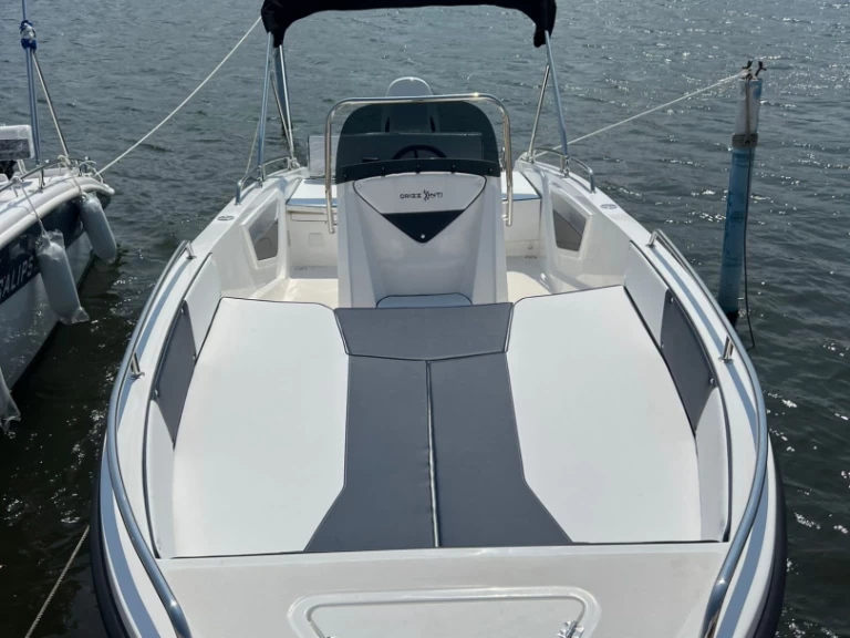 Wynajem łodzi Empuriabrava tanio Nautilus 670