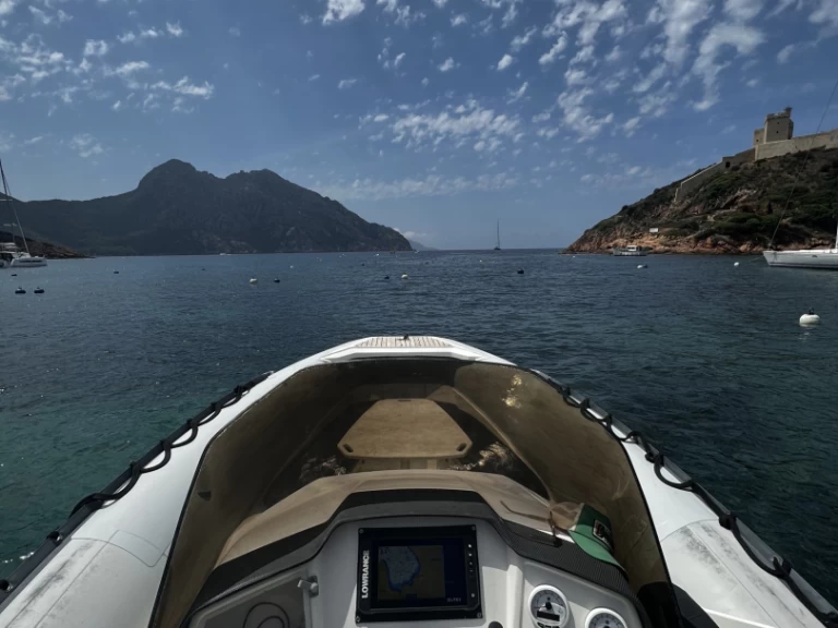 Wynajmij Kelt Sea Hawk 265 w Porto-Vecchio