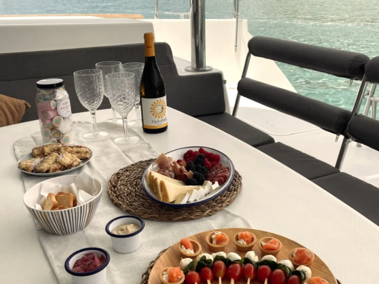 Wynajem łodzi Lagoon Lagoon 400 S2 w Es Jondal na SamBoat 