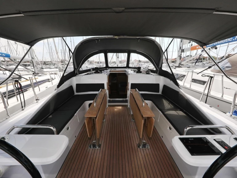 Wynajem łodzi Biograd na Moru tanio Impression 45