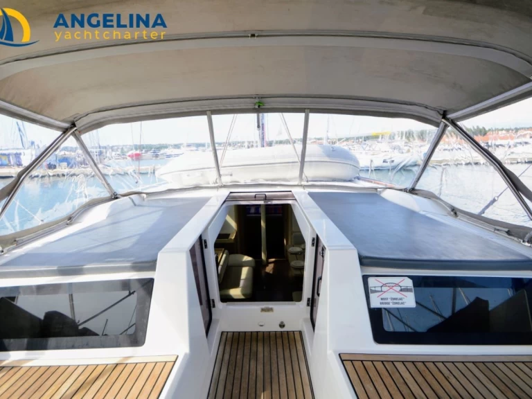 Wynajem Żaglowiec w Biograd na Moru - Bénéteau Oceanis 51.1