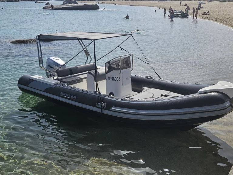 Wynajem Łódż półsztywna Mastersas z patentem 