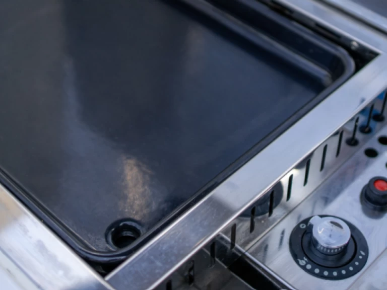 Wynajem Żaglowiec Elan z patentem 