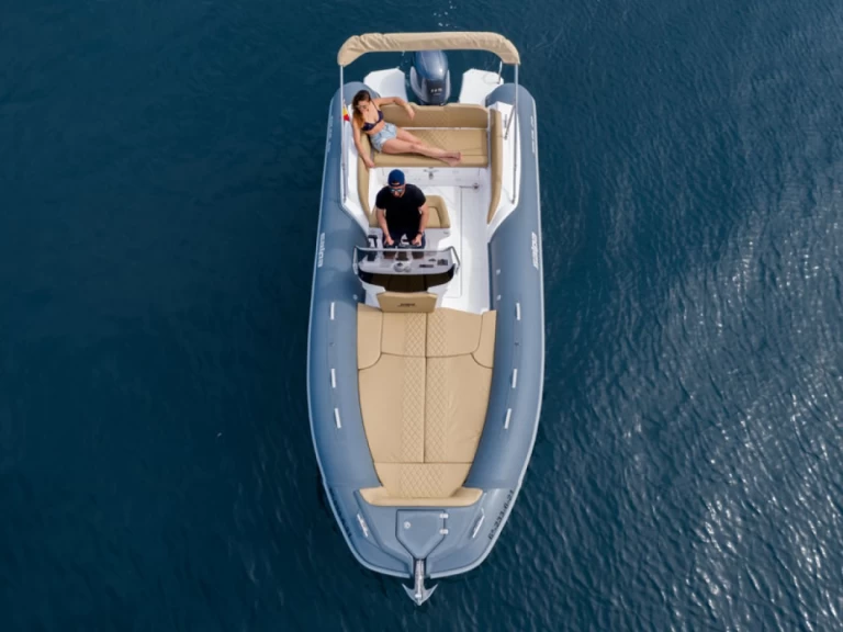 Wynajem Łódż półsztywna Salpa z patentem 