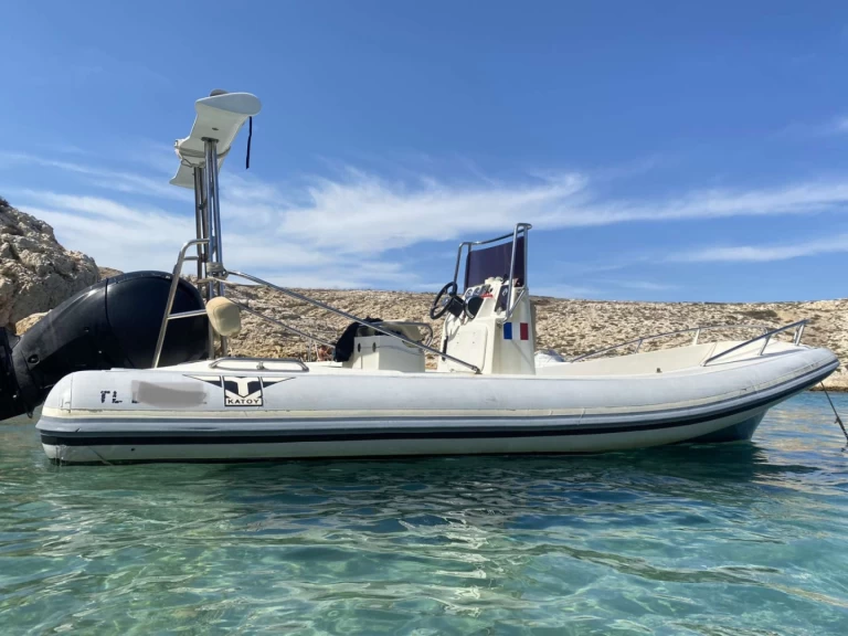 Katoy 650 open między profesjonalistami a osobami prywatnymi w Marsylia