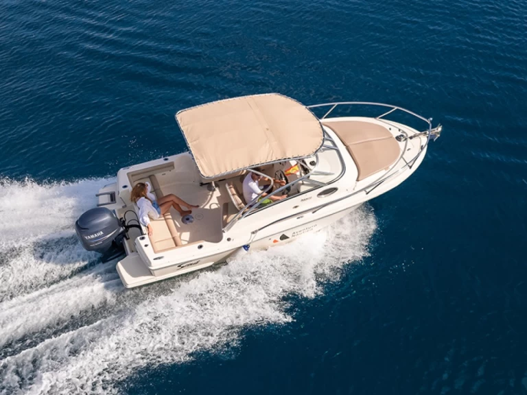 Wynajmij Motorówka z lub bez skippera Scout w Roses