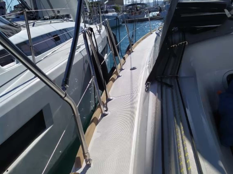 Wynajmij Jeanneau Sun Odyssey 349 w Trogir