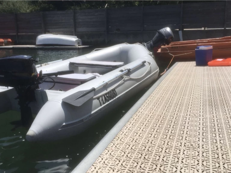 Wynajmij Łódż półsztywna z lub bez skippera Quicksilver w Marsylia