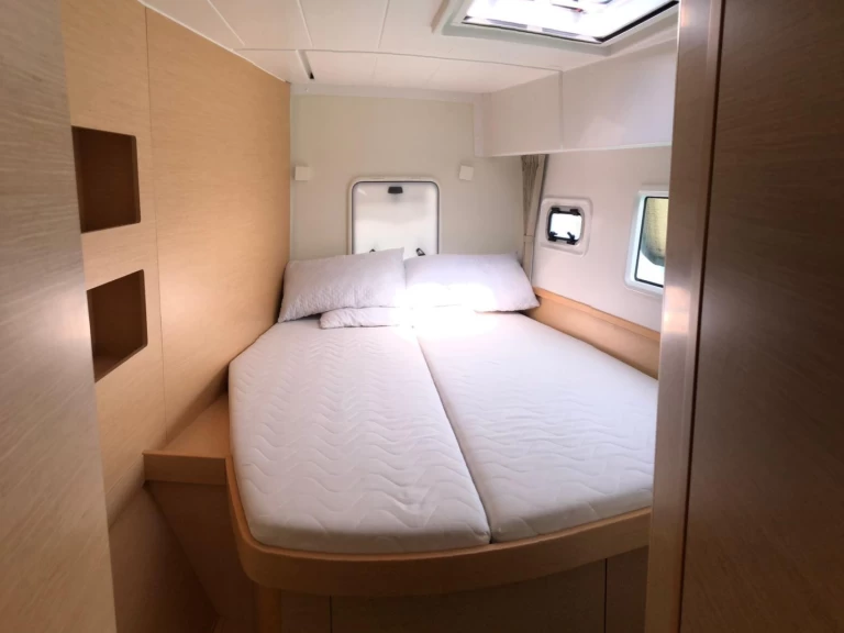 Wynajem w Capo d'Orlando- Lagoon Lagoon 42 na SamBoat