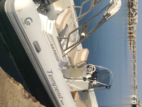 Wynajmij Capelli Tempest 600 w Marsylia