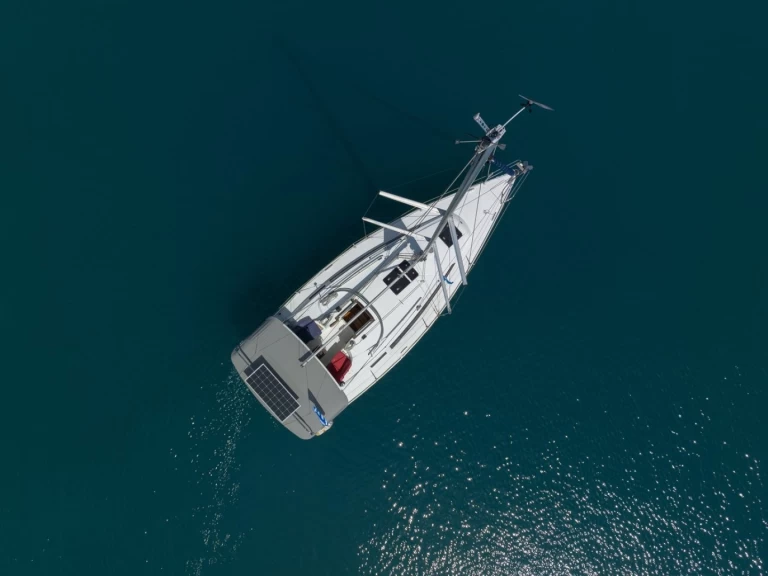 Wynajem łodzi Lefkáda tanio Cruiser 33