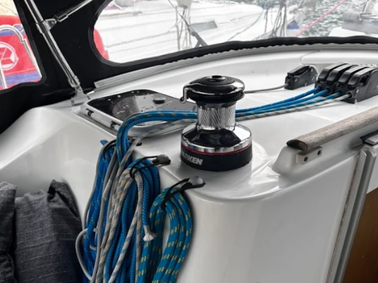 Bénéteau Oceanis 473 Clipper między profesjonalistami a osobami prywatnymi w Lefkáda