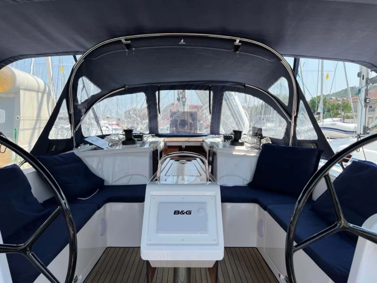 Wynajmij Żaglowiec z lub bez skippera Bavaria w Trogir