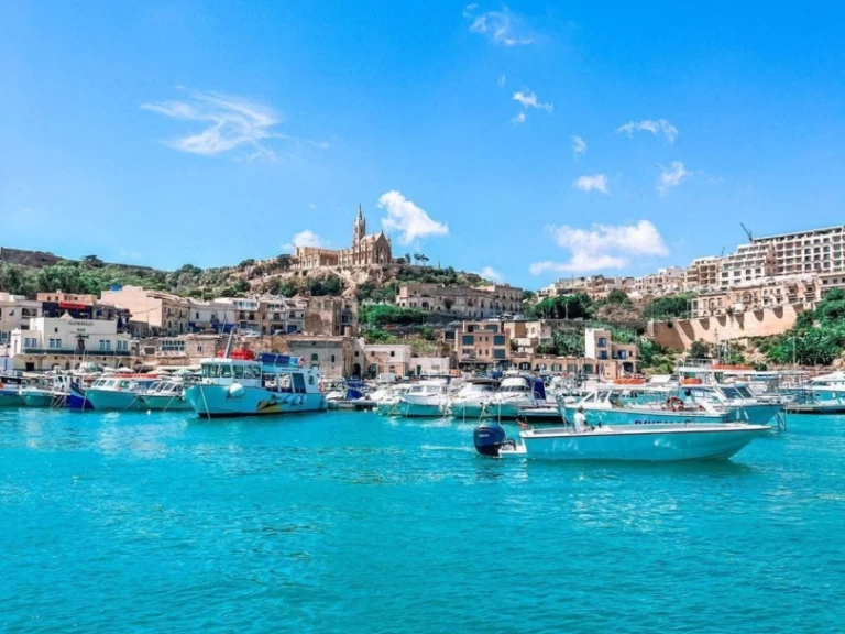 Wynajem łodzi Xemxija tanio Coronet