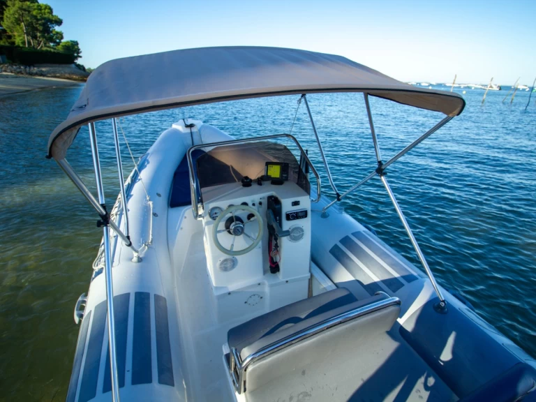 Wynajmij Łódż półsztywna z lub bez skippera Joker Boat w Arcachon
