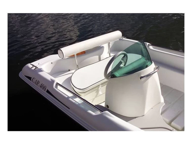 Wynajmij Rigiflex Cap 400 w Le François