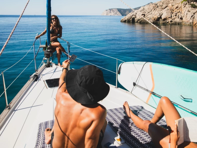 Żaglowiec do wynajmu w Porroig w najlepszej cenie