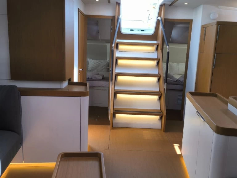 Wynajmij Żaglowiec z lub bez skippera Bénéteau w Lavrio