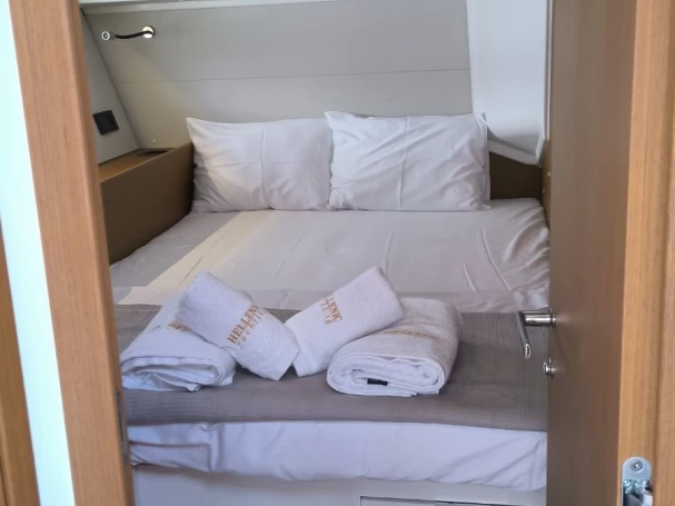 Bénéteau First 53 między profesjonalistami a osobami prywatnymi w Lavrio