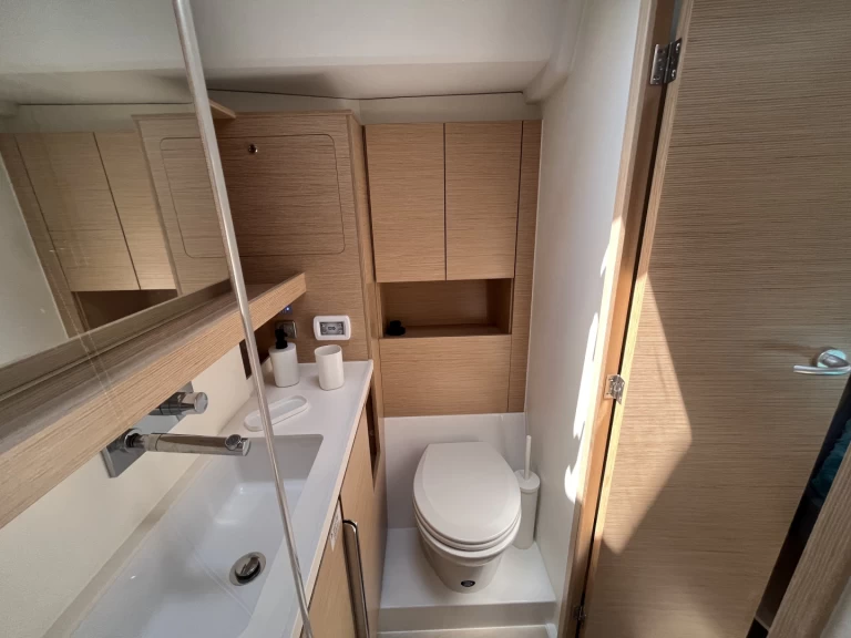 Hanse Hanse 460 - 4 cabine - 2 bagni - 10 posti letto między profesjonalistami a osobami prywatnymi w Castiglioncello
