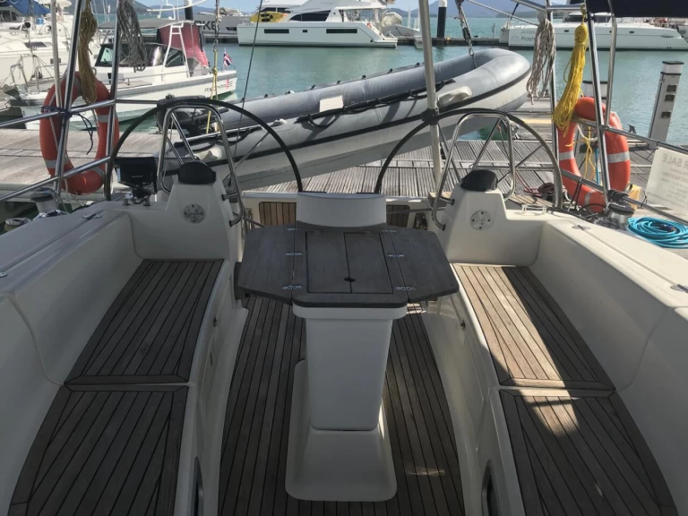 Wynajmij Żaglowiec z lub bez skippera Bavaria w Mai Khao