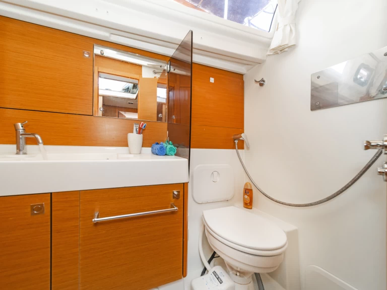 Wynajmij Jeanneau Sun Odyssey 519 w Paros (wyspa)