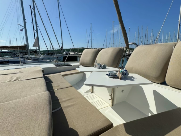 Wynajem Katamaran Bali z patentem 