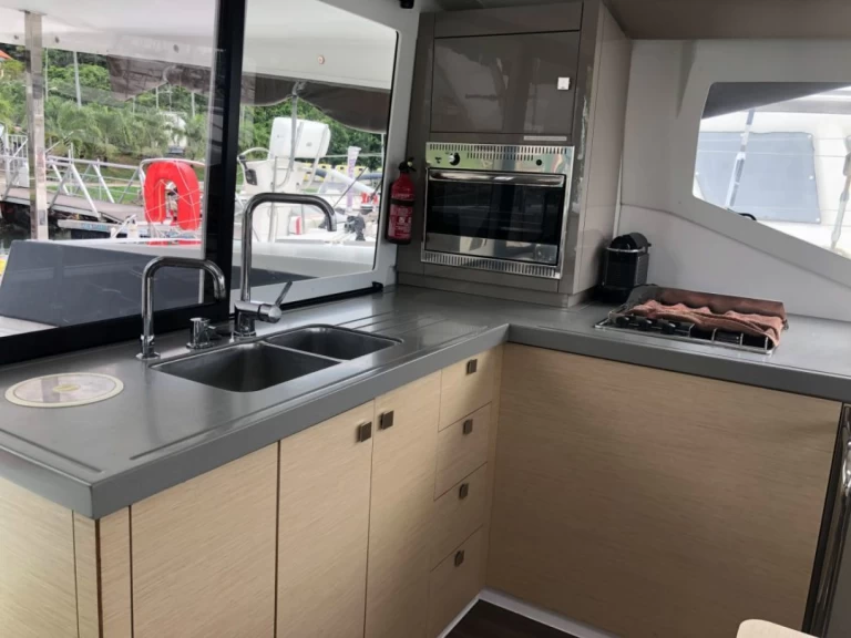 Katamaran do wynajmu w Saint George's w najlepszej cenie