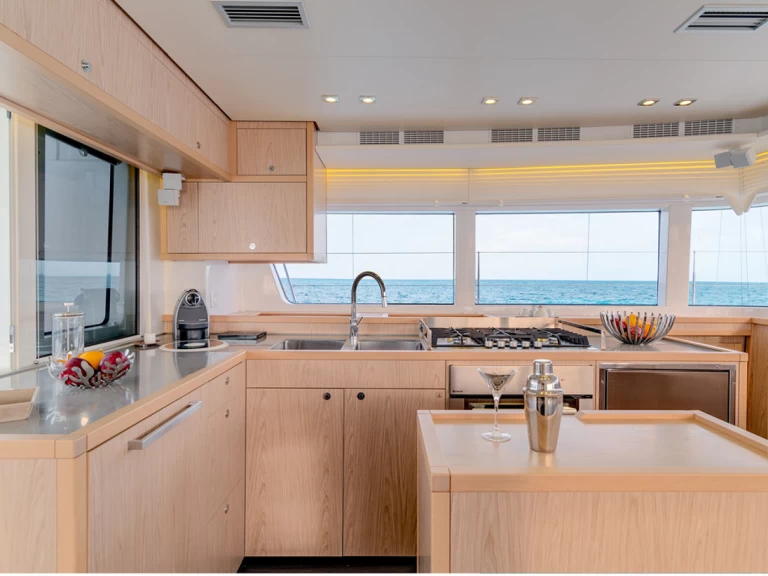 Wynajmij Katamaran z lub bez skippera Lagoon w Anse Marcel