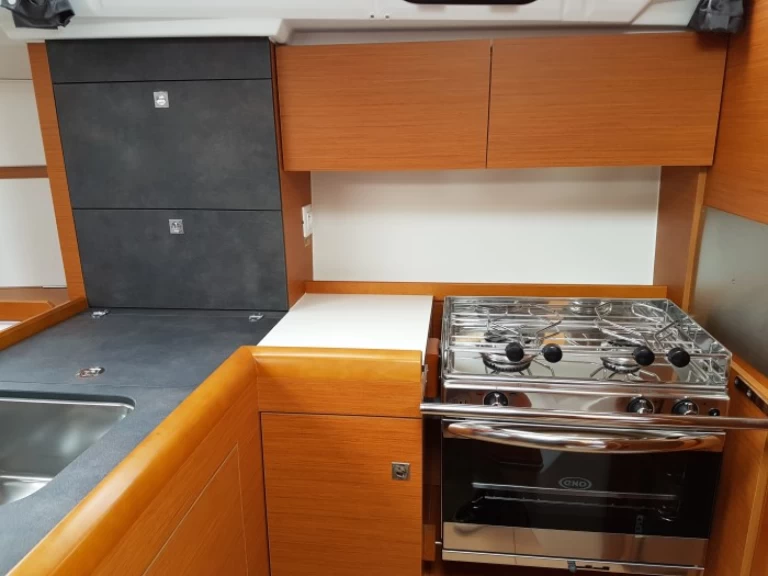 Wynajem łodzi Jeanneau Sun Odyssey 349 w Pula na SamBoat 