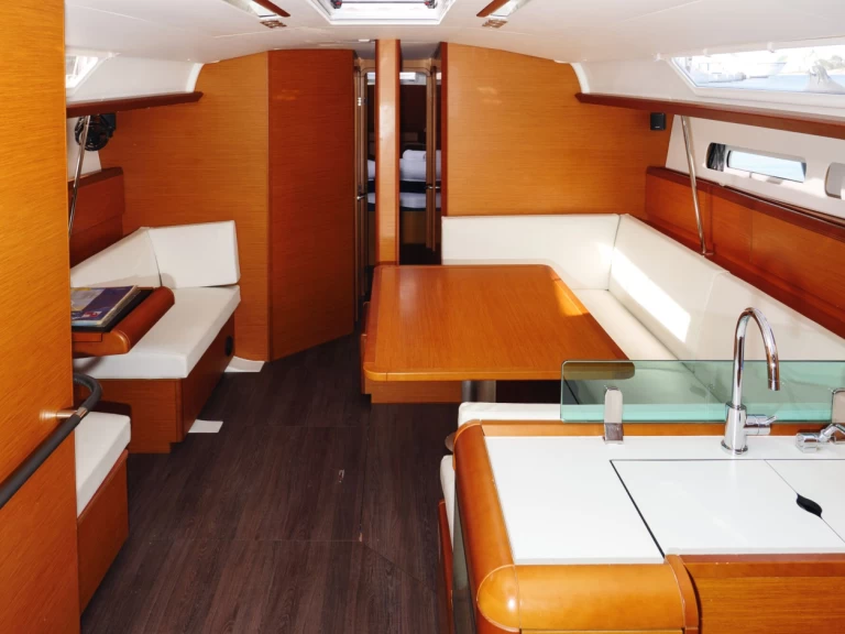 Wynajem w Rogac- Jeanneau Sun Odyssey 449 na SamBoat