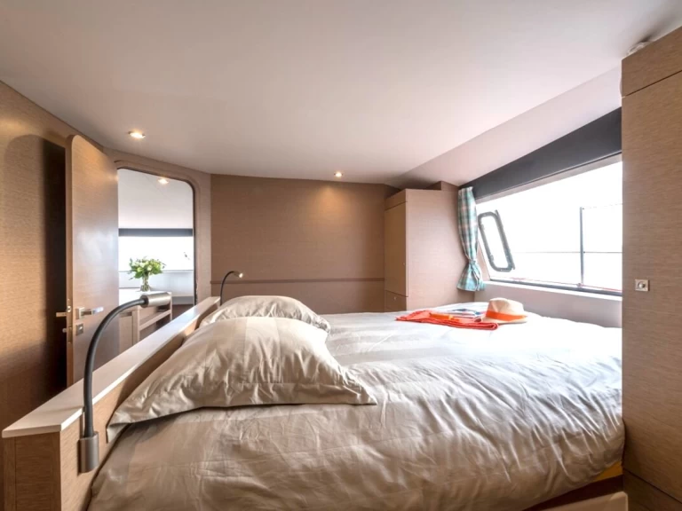 Neel Neel 51 między profesjonalistami a osobami prywatnymi w Le Lamentin