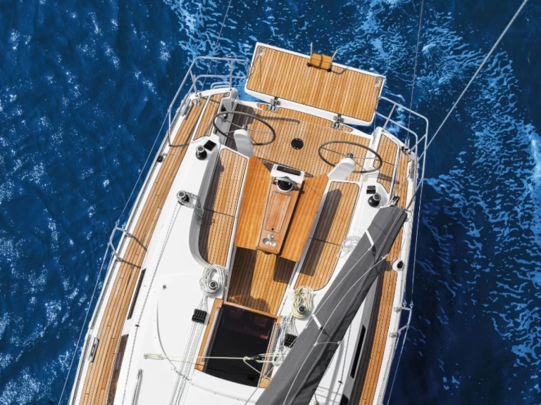 Wynajem łodzi Zadar tanio Cruiser 34