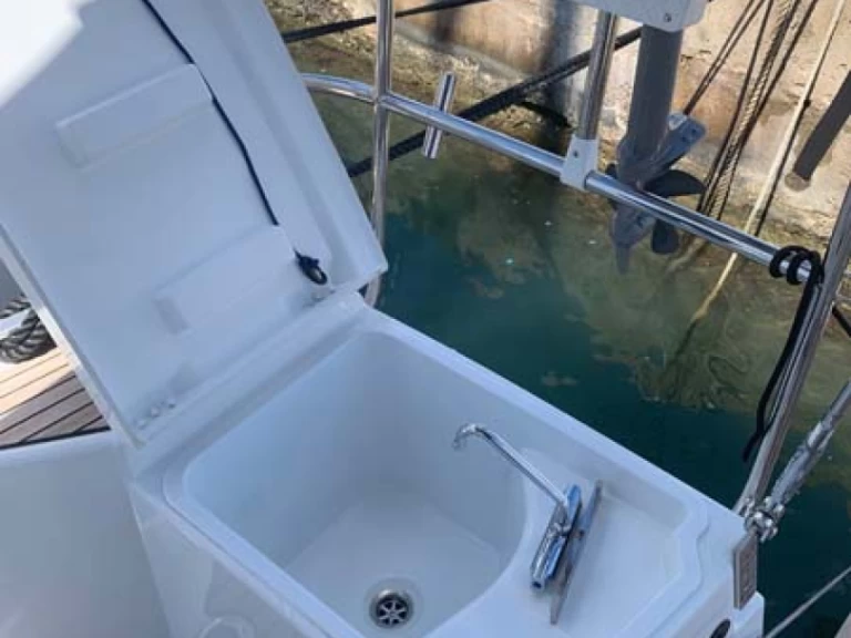 Wynajmij Jeanneau Sun Odyssey 440 w San Miguel De Abona