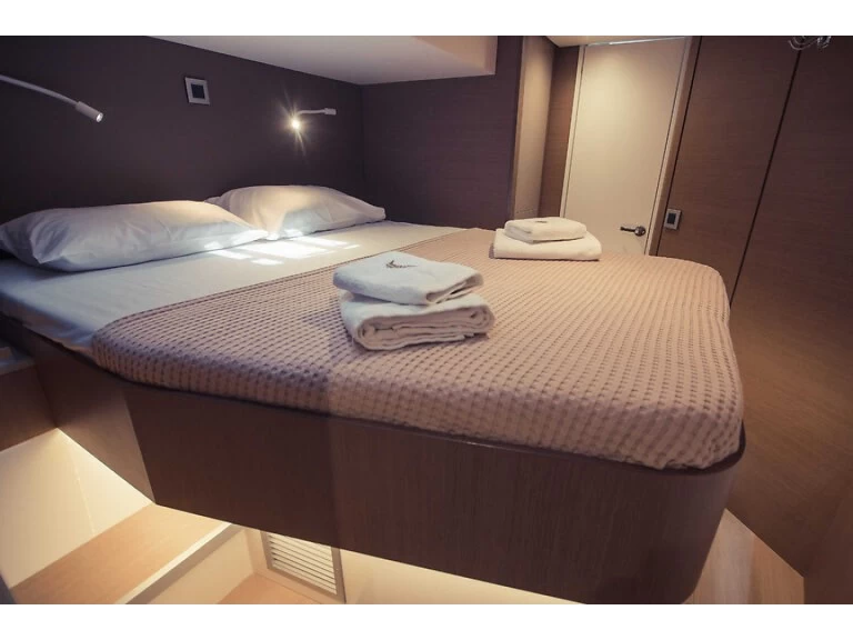 Katamaran do wynajmu w Preveza w najlepszej cenie