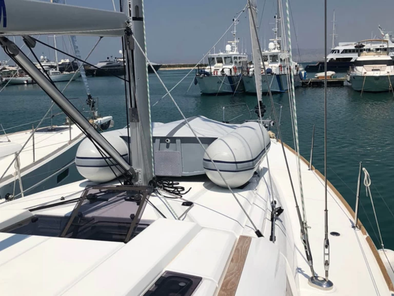 Wynajem łodzi Elliniko tanio Sun Odyssey 479