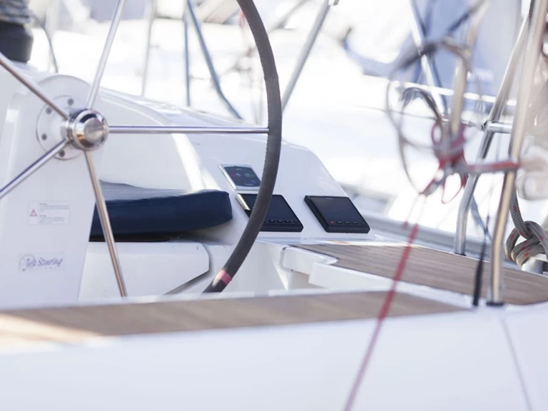 Wynajem łodzi Kos tanio Cruiser 51