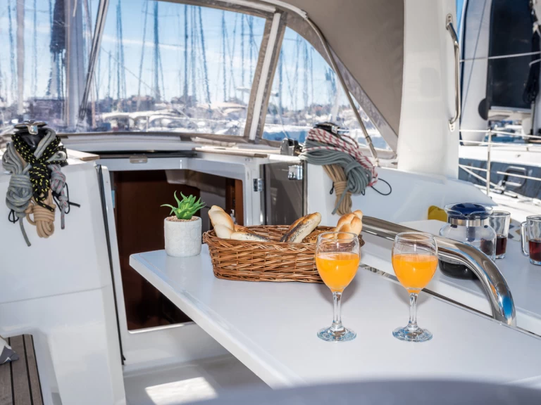 Wynajem łodzi Bénéteau Oceanis 38.1 w Biograd na Moru na SamBoat 