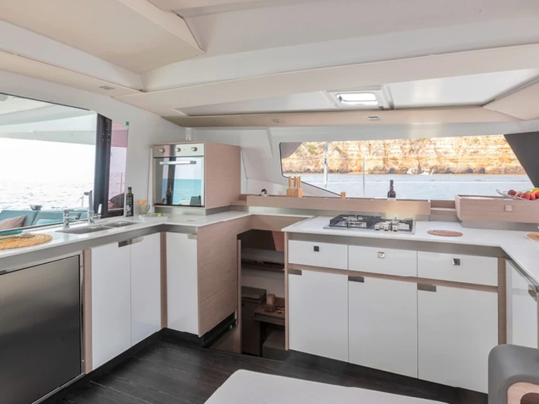 Wynajem Katamaran w Olbia - Fountaine Pajot Elba 45