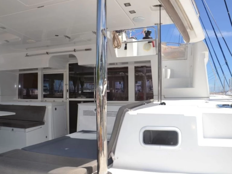 Wynajem łodzi Lagoon Lagoon 450 w Le Marin na SamBoat 