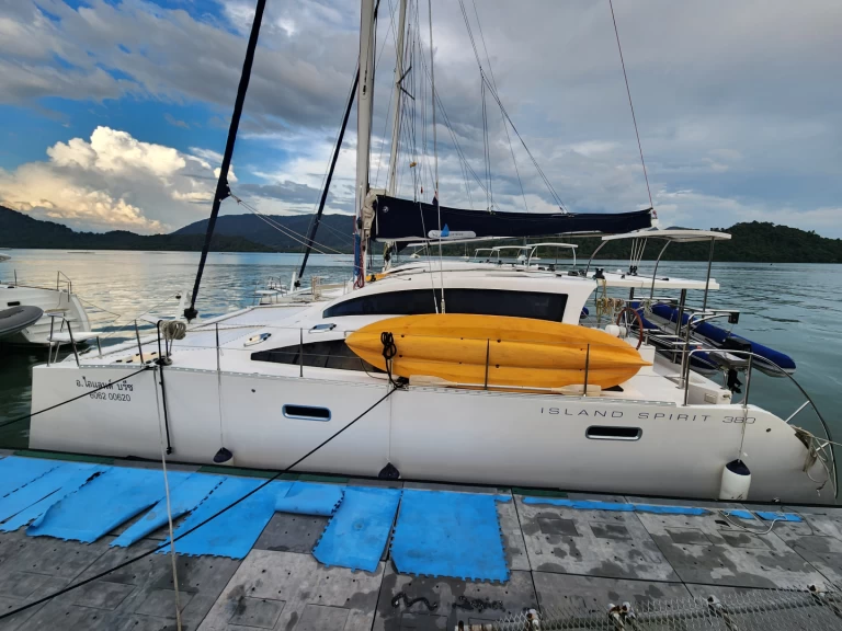 Wynajmij Island Spirit Yachts Island Spirit 38 - 4 cab. w Ko Chang (Koh Chang)