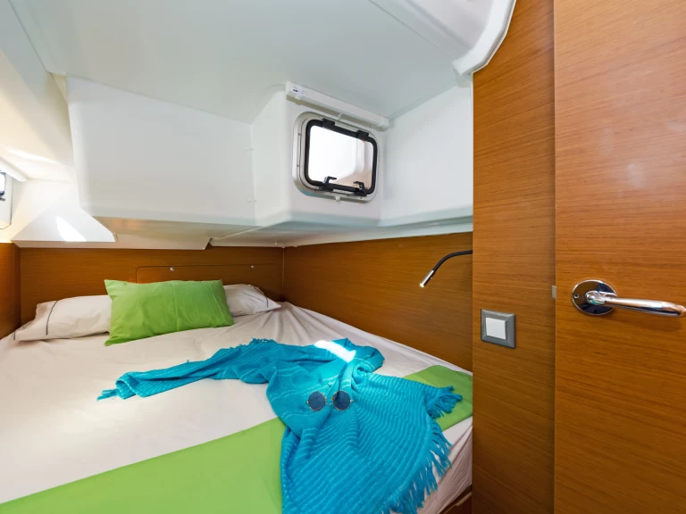 Wynajem Żaglowiec w Rhodes (City) - Jeanneau Sun Odyssey 440